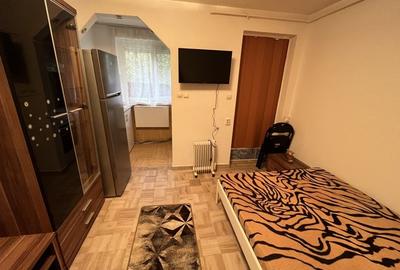 Garsonieră circulară în Apărătorii Patriei