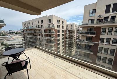Apartament cu 4 camere decomandat în Drumul Taberei