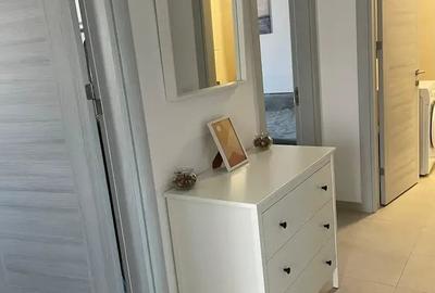 Apartament cu 2 camere decomandat în Titan