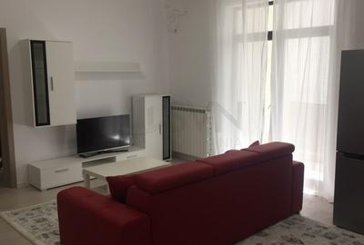 Apartament cu 3 camere semidecomandat, mobilat în Calea Călărașilor - 3