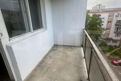Apartament cu 4 camere decomandat în Micro 16 - 7