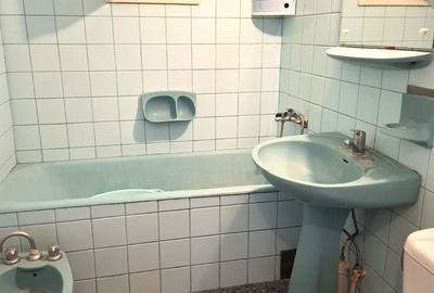 Apartament cu 3 camere decomandat în Unirii Sud - 2