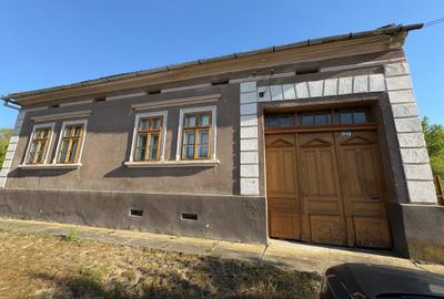 Casă cu 4 camere în Chelmac - 1