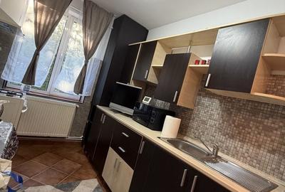 Apartament cu 2 camere semidecomandat în Ultracentral