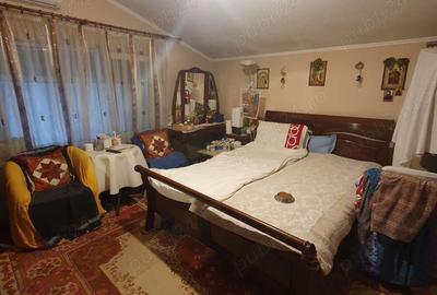 Casă cu 4 camere cu Canalizare în Ovidiu - 2