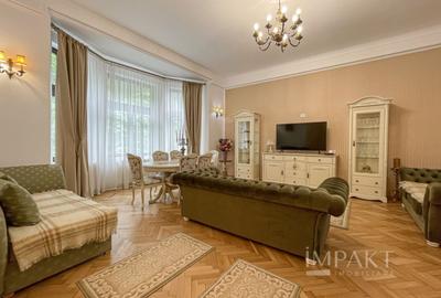 Apartament cu 3 camere semidecomandat, mobilat în Central - 1