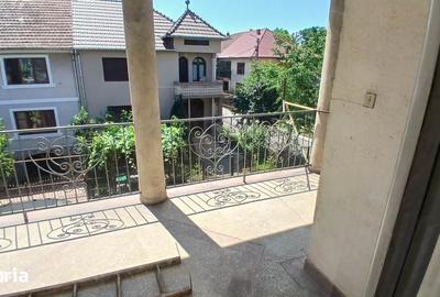 Casă cu 5 camere cu Teren 360 Mp în Caransebeș