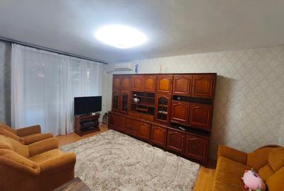 Apartament cu 3 camere decomandat în Tineretului - 6