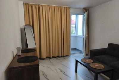 Apartament cu 2 camere decomandat în Eroii Revoluției