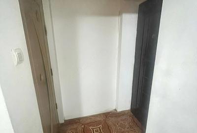 Apartament cu 3 camere semidecomandat în Rahova - 5