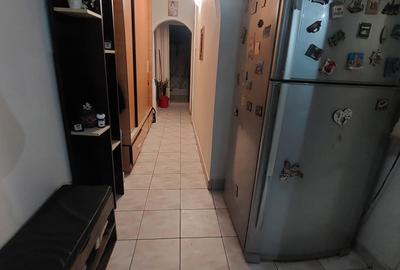 Apartament cu 4 camere decomandat în Rahova - 9