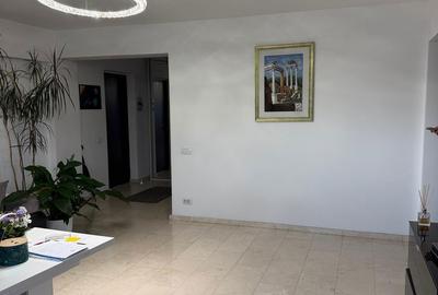 Apartament cu 3 camere semidecomandat în Central - 5