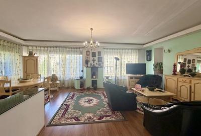 Apartament cu 3 camere decomandat în Dorobanți
