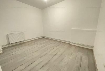 Apartament cu 3 camere semidecomandat în P-ța Unirii - 3
