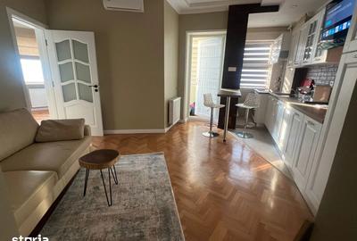 Apartament cu 2 camere semidecomandat, mobilat în Romană