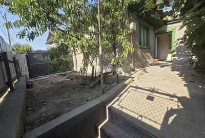 Casă cu 3 camere cu Teren 365 Mp în Est