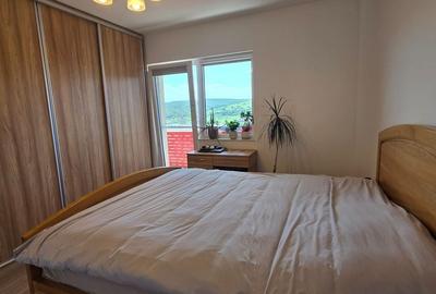 Apartament cu 3 camere în Baciu
