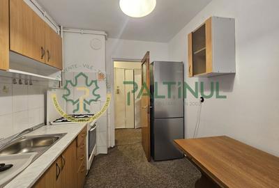 Apartament cu 2 camere semidecomandat, mobilat în Central