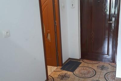 Garsonieră decomandată în 1 Decembrie - 7