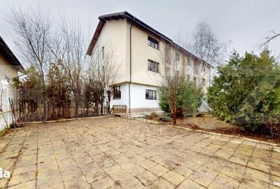 Casă cu 6 camere cu Teren 571 Mp în Snagov