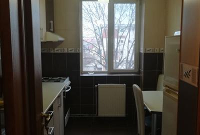 Apartament cu 2 camere semidecomandat în Craiovei - 2