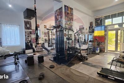 Spațiu comercial, de 135.92 mp, în Central - 8