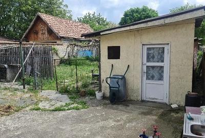 Casă individuală cu 3 camere cu Canalizare în Central - 4