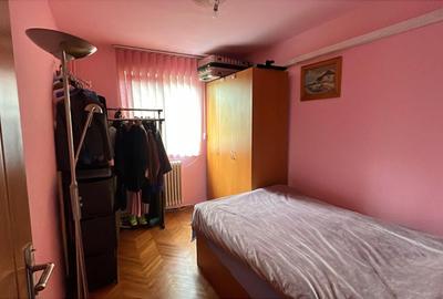 Apartament cu 3 camere în Dumbrăvița