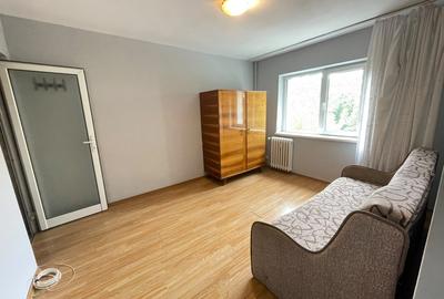 Apartament cu 2 camere nedecomandat în Podu Roș