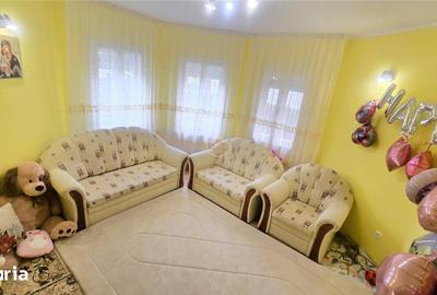 Casă cu 7 camere cu Teren 1384 Mp în Micro 17