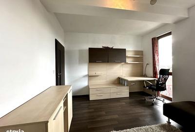 Apartament cu 3 camere în Complex Studențesc