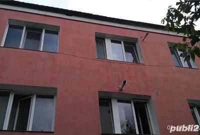 Apartament cu 2 camere decomandat în Lupeni - 2