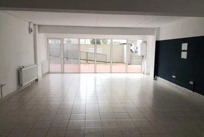 Spațiu comercial, de 70 mp, în Central - 2