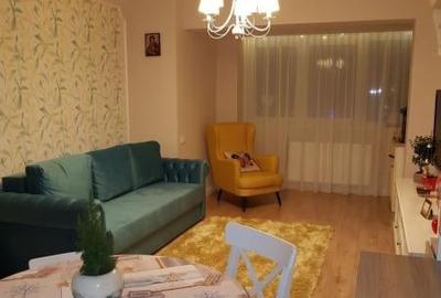Apartament cu 3 camere semidecomandat în Virtuții