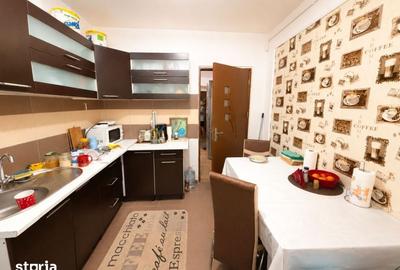 Apartament cu 3 camere semidecomandat în Craiovița Nouă - 4