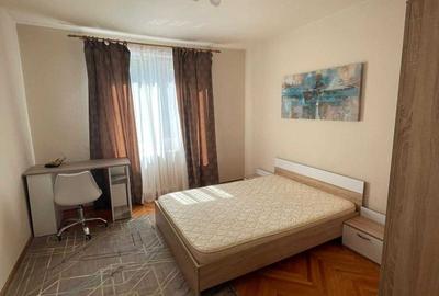 Apartament cu 3 camere decomandat în Medicină - 6