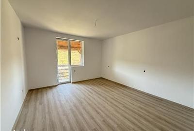 Casă cu 3 camere cu Teren 700 Mp în Șura Mare