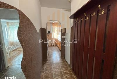 Apartament cu 2 camere decomandat în Republicii