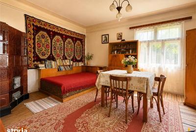 Casă cu 2 camere decomandat cu Teren 4300 Mp în Bran