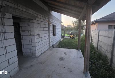 Casă cu Teren 500 Mp în Clinceni
