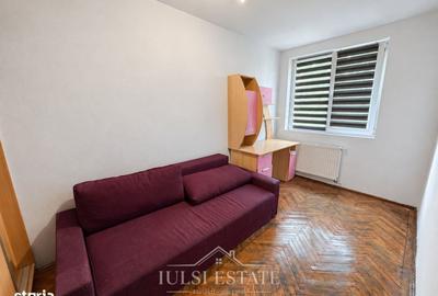 Apartament cu 3 camere decomandat în Central