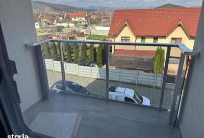 Apartament cu 3 camere în Cetate - 1