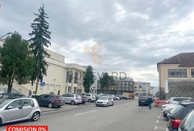 Apartament cu 3 camere decomandat, mobilat în Central - 1