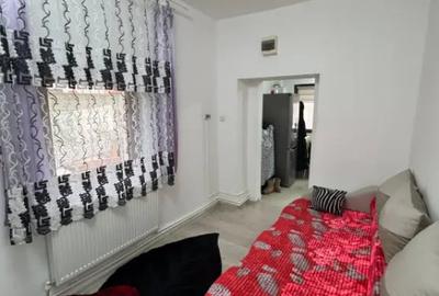 Casă cu 2 camere cu Teren 150 Mp în Valea Roșie