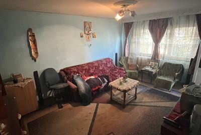 Apartament cu 2 camere decomandat în Dacia
