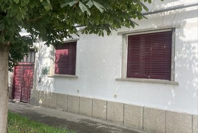 Casă cu Teren 1726 Mp în Central - 7