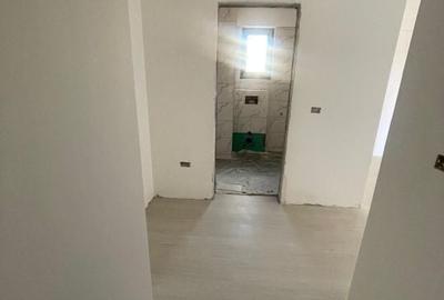 Apartament cu 3 camere decomandat în George Enescu - 8