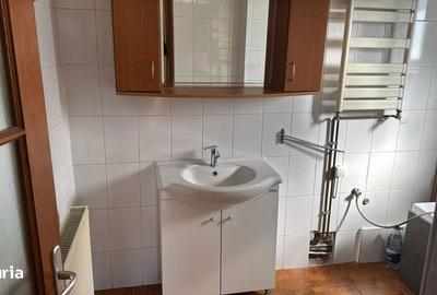 Apartament cu 3 camere în Central - 3