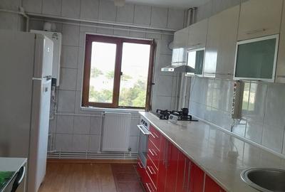 Apartament cu 3 camere în Crângași - 1