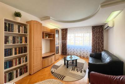 Apartament cu 3 camere decomandat în Nicolina